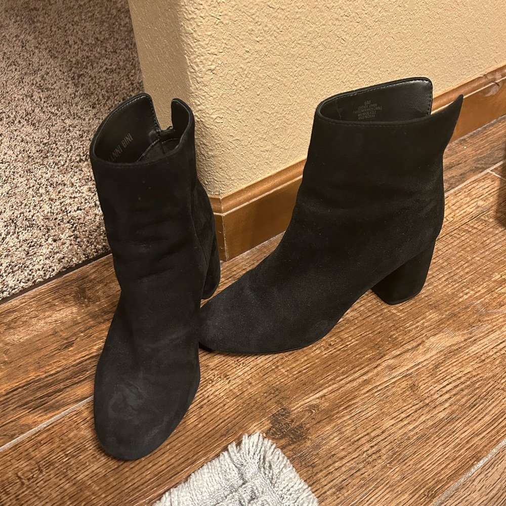 Women’s Gianni Bini Booties